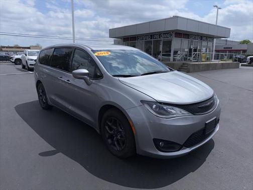 2019 Chrysler Pacifica Touring Plus