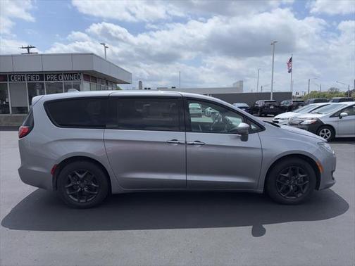 2019 Chrysler Pacifica Touring Plus
