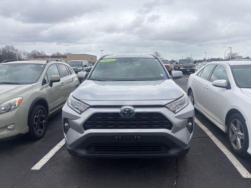 2021 Toyota RAV4 Hybrid XLE