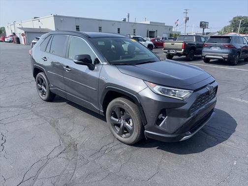 2019 Toyota RAV4 Hybrid SE