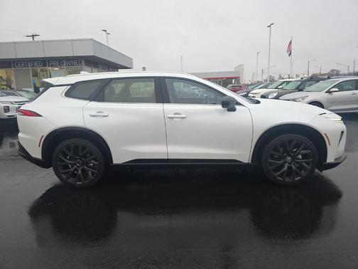 2025 Toyota Crown Signia Limited