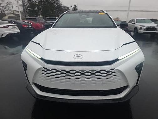 2025 Toyota Crown Signia Limited