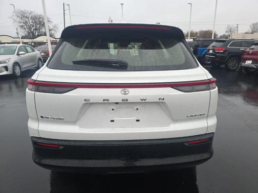 2025 Toyota Crown Signia Limited