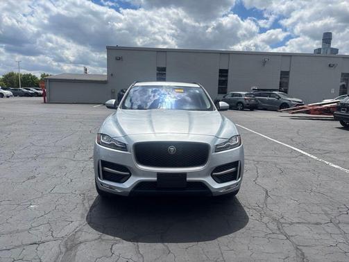Gray 2018 Jaguar F-PACE 35t R-Sport