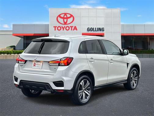 2022 Mitsubishi Outlander Sport SE