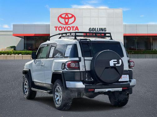 2014 Toyota FJ Cruiser Base