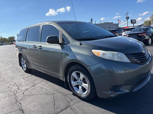 2013 Toyota Sienna SE