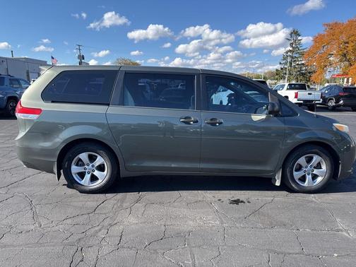 2013 Toyota Sienna SE