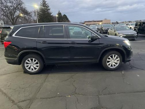 2021 Honda Pilot AWD LX
