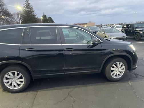 2021 Honda Pilot AWD LX