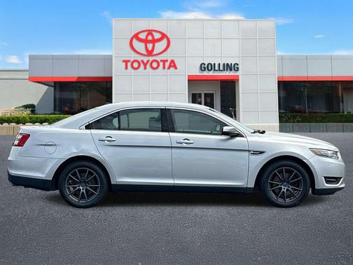 Ingot Silver 2015 Ford Taurus SEL
