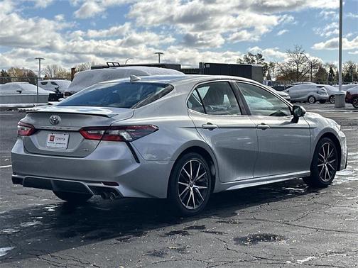 2023 Toyota Camry SE