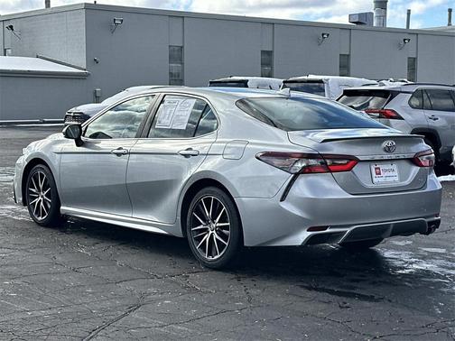 2023 Toyota Camry SE