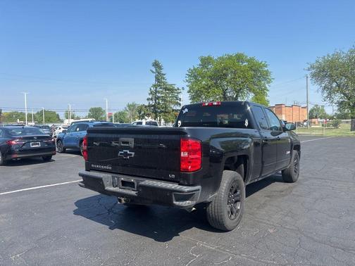 Black 2019 Chevrolet Silverado 1500 2LT