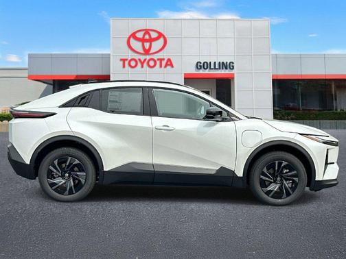 Wind Chill Pearl 2026 Toyota C-HR SE