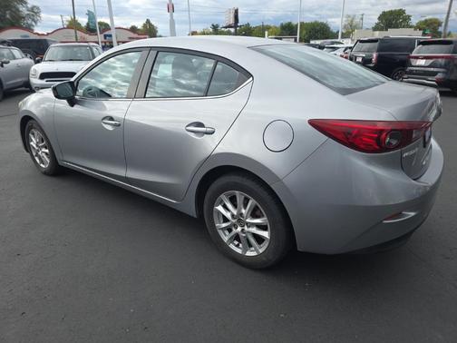 2016 Mazda Mazda3 i Sport