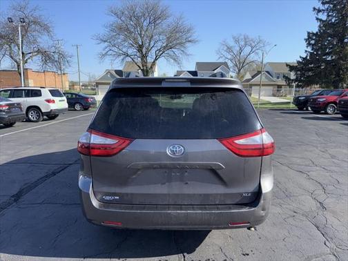 2015 Toyota Sienna XLE