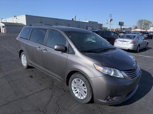 2015 Toyota Sienna XLE