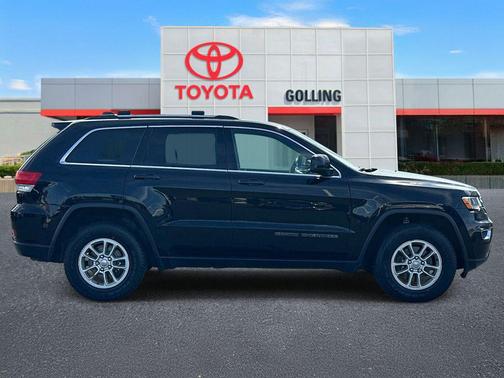 Diamond Black Crystal Pearlcoat 2020 Jeep Grand Cherokee Laredo