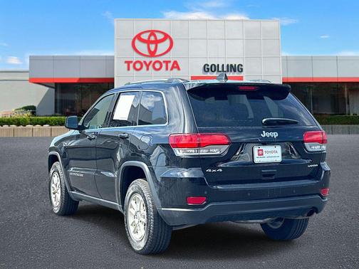 Diamond Black Crystal Pearlcoat 2020 Jeep Grand Cherokee Laredo