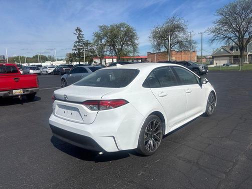 Ice 2024 Toyota Corolla LE