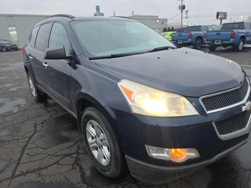 2011 Chevrolet Traverse LS