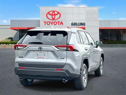 2025 Toyota RAV4 XLE