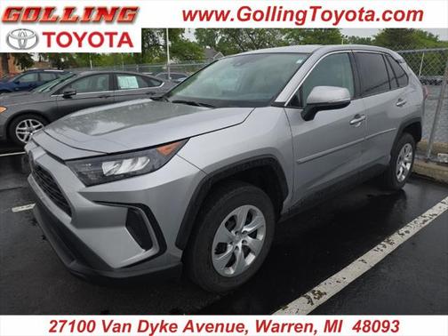 2022 Toyota RAV4 LE