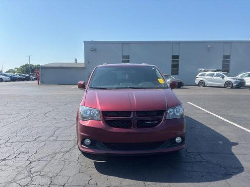 Octane Red Pearlcoat 2019 Dodge Grand Caravan GT