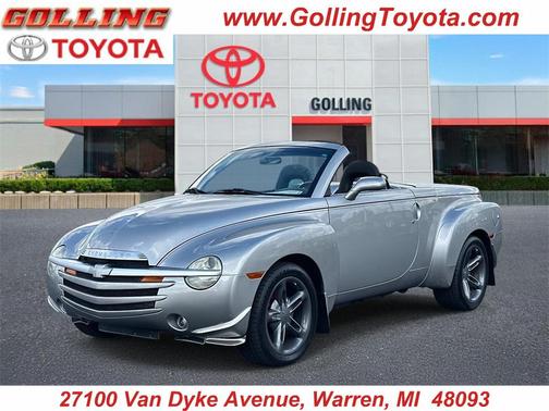 2004 Chevrolet SSR Base