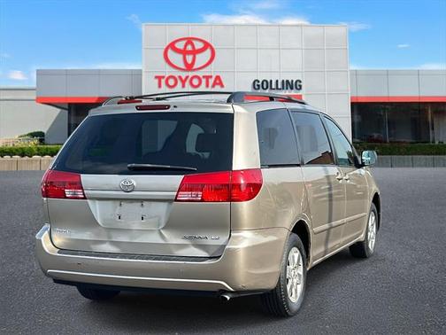 2004 Toyota Sienna LE