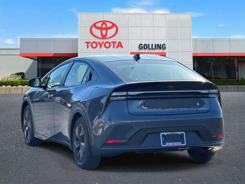 2026 Toyota Prius Plug-In Hybrid SE