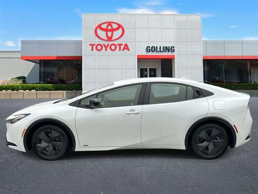 2025 Toyota Prius LE