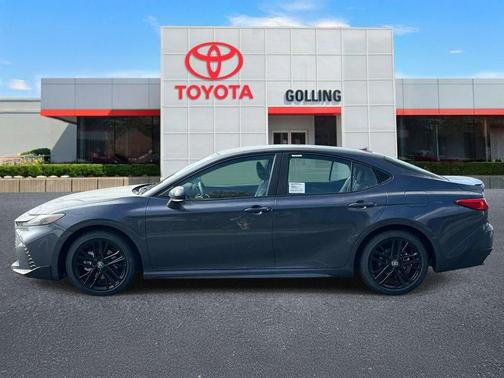 Dark Cosmos 2026 Toyota Camry SE