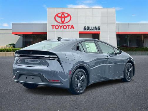 2026 Toyota Prius Plug-In Hybrid SE