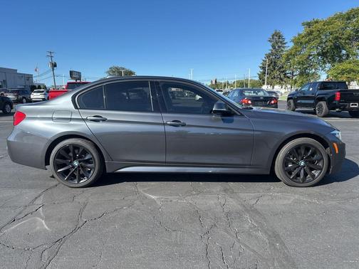 2018 BMW 330 xDrive