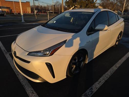 2019 Toyota Prius XLE