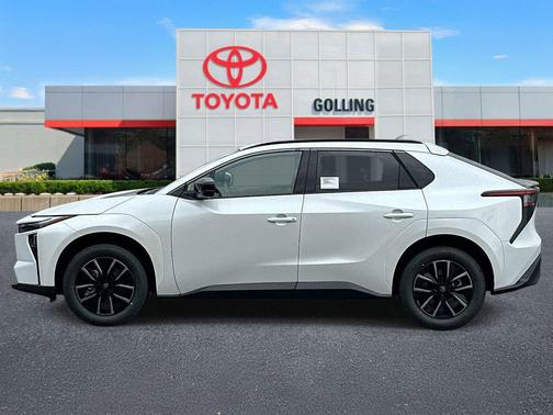 Wind Chill Pearl 2026 Toyota bZ XLE Plus