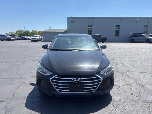 Phantom Black 2018 Hyundai ELANTRA SEL