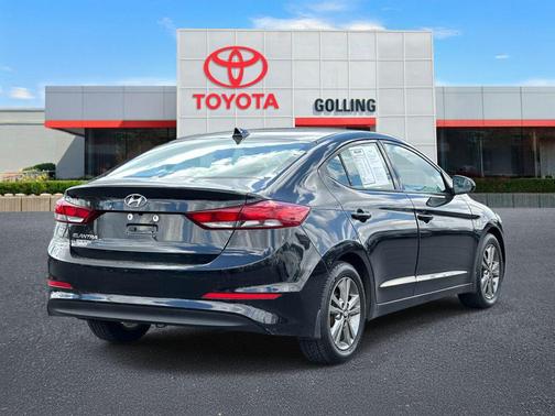 Phantom Black 2018 Hyundai ELANTRA SEL
