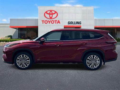 Ruby Flare Pearl 2026 Toyota Highlander Hybrid Platinum