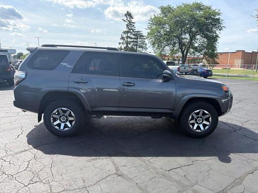 Magnetic Gray Metallic 2023 Toyota 4Runner TRD Off Road Premium