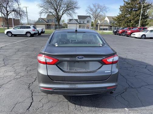 2015 Ford Fusion SE