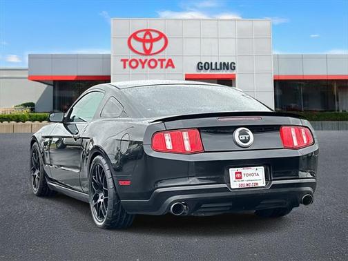 2011 Ford Mustang GT Premium