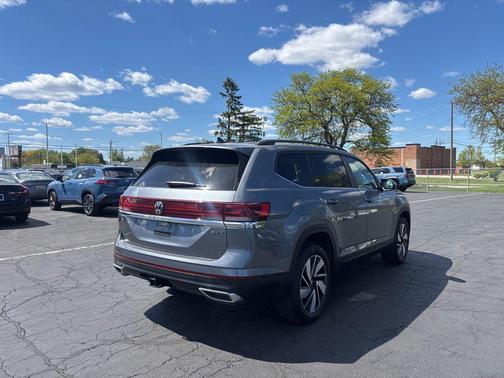 Gray 2025 Volkswagen Atlas 2.0T SE w/Technology 4MOTION