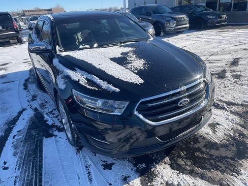2016 Ford Taurus Limited