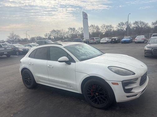 2017 Porsche Macan Macan GTS