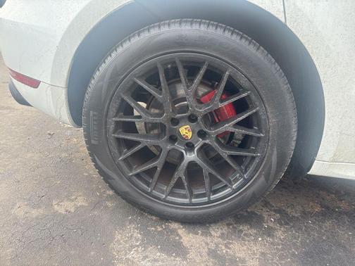 2017 Porsche Macan Macan GTS