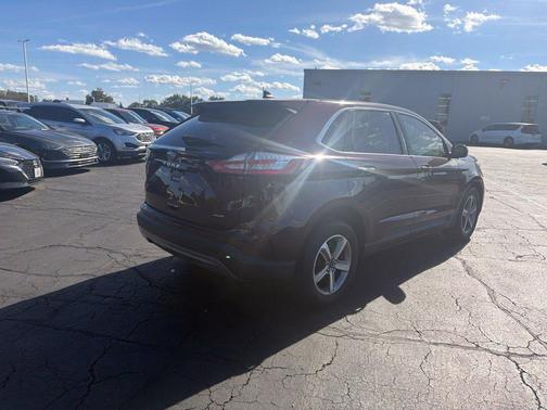 Burgundy Velvet Metallic Tinted Clearcoat 2022 Ford Edge SEL