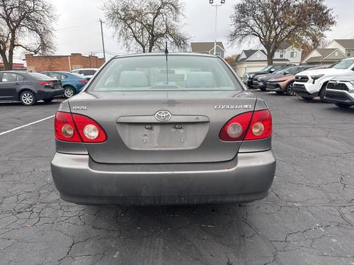 2005 Toyota Corolla LE